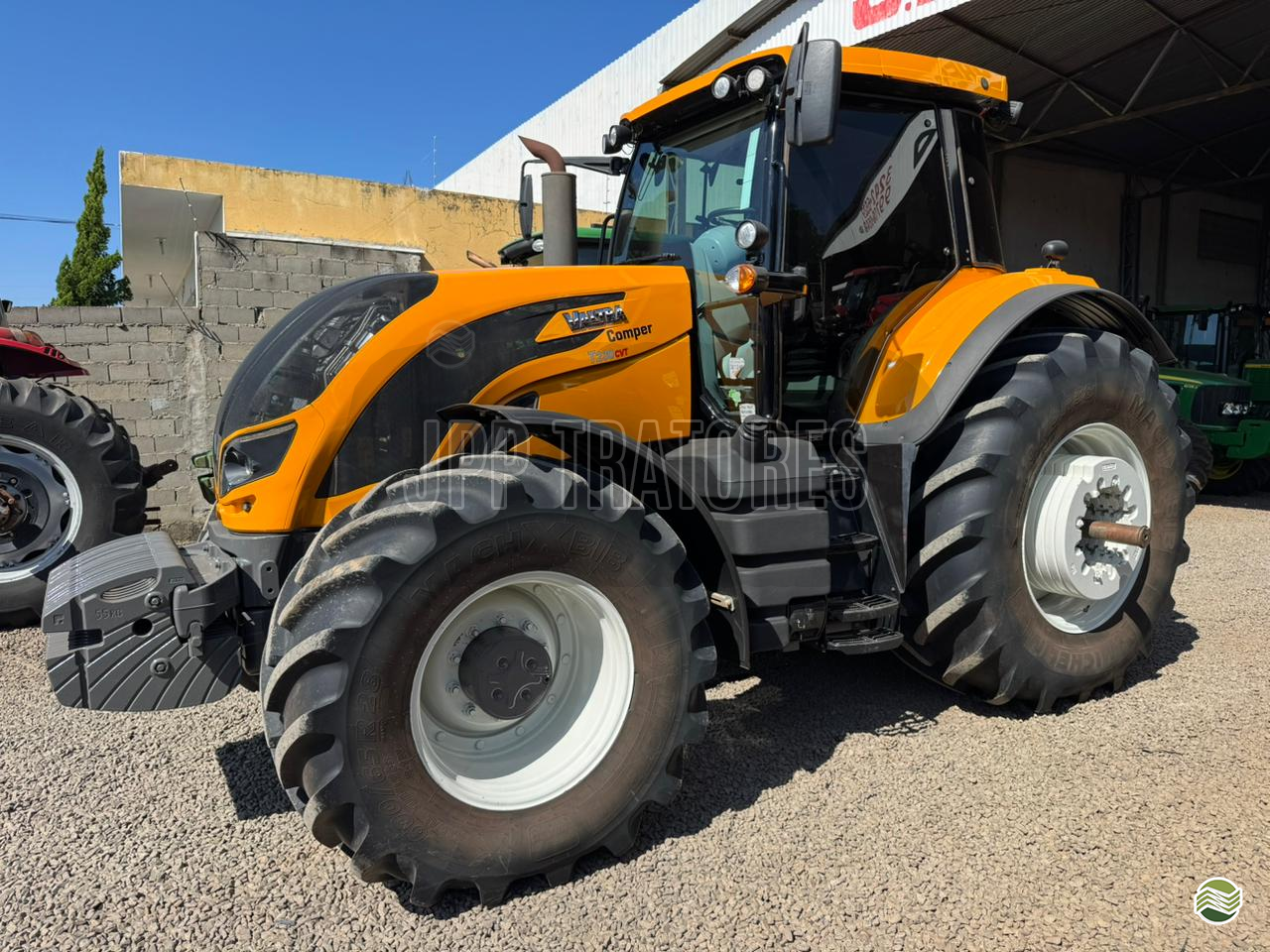 VALTRA T 230 CVT de JPP Tratores